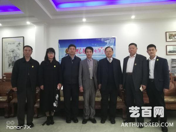 5ab1f3659a92e.jpg